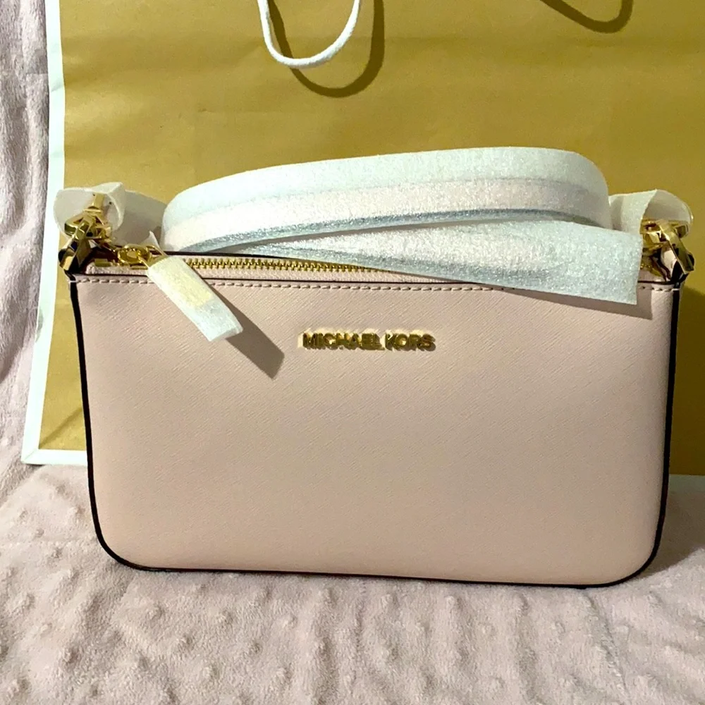 SALE ‼️Michael Kors Brand New Authentic  Crossbody bag - Picture 3 of 7